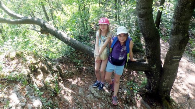 b050
